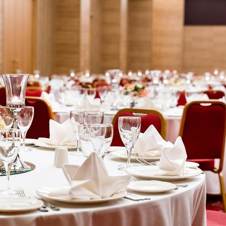 Concorde Tower Casino&Convention&Spa Nikosia Exterior foto Banquet hall