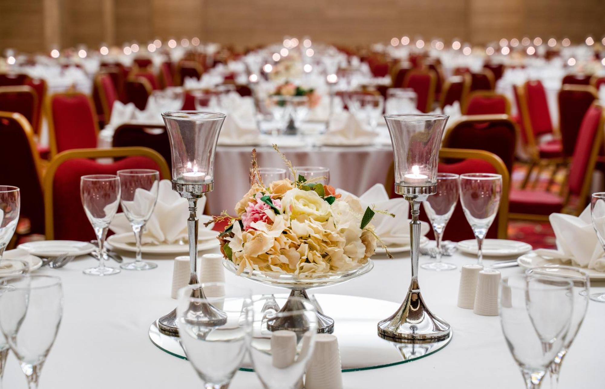 Concorde Tower Casino&Convention&Spa Nikosia Exterior foto A table set for a formal dinner